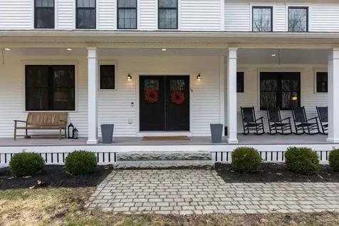 14 Wiggin Way Stratham NH 03885