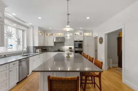 14 Wiggin Way Stratham NH 03885