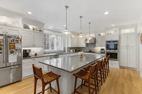 14 Wiggin Way Stratham NH 03885