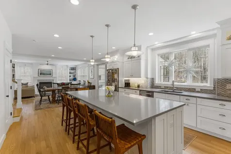 14 Wiggin Way Stratham NH 03885