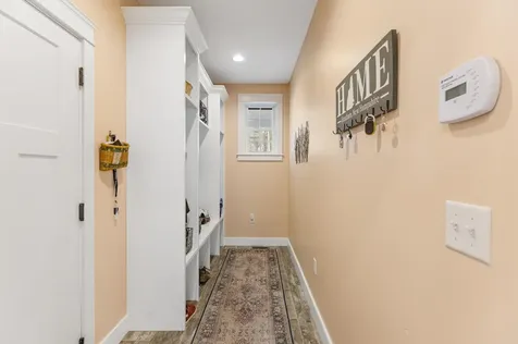 14 Wiggin Way Stratham NH 03885