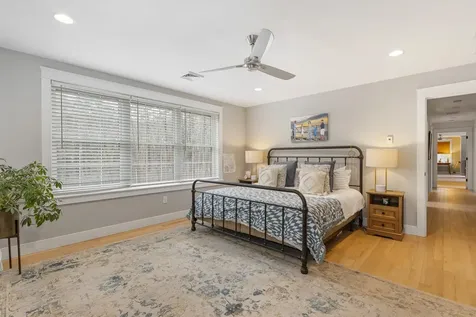 14 Wiggin Way Stratham NH 03885
