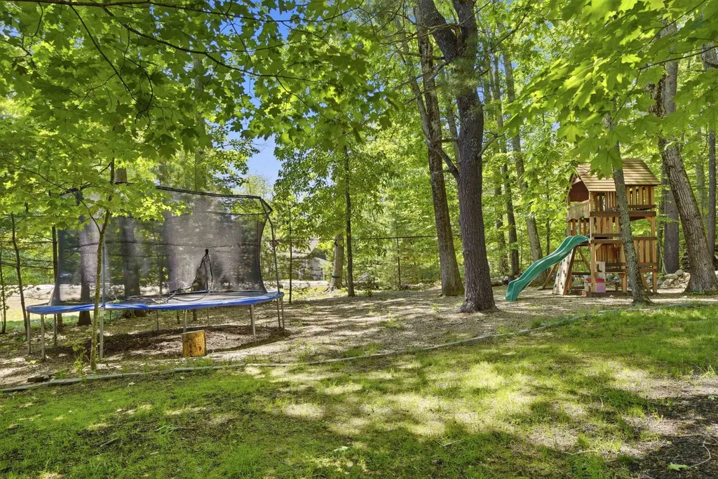 29 Overlook Drive Newfields NH 03856