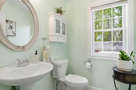 29 Overlook Drive Newfields NH 03856