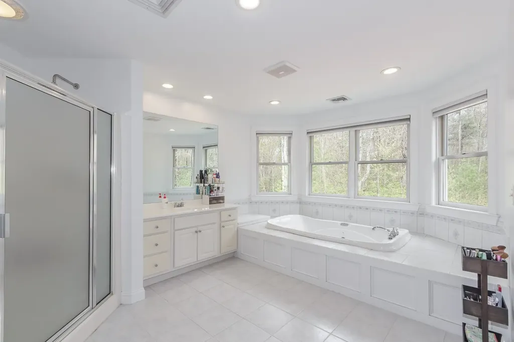440 Howard Street Lunenburg MA 01462