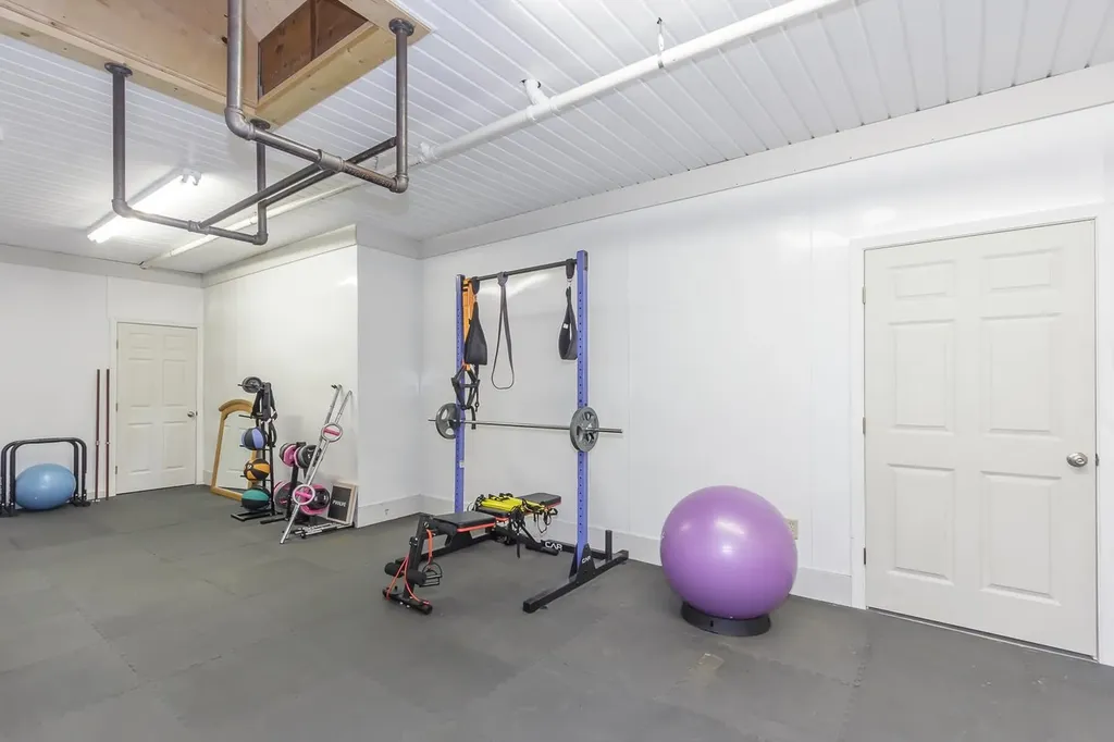 440 Howard Street Lunenburg MA 01462