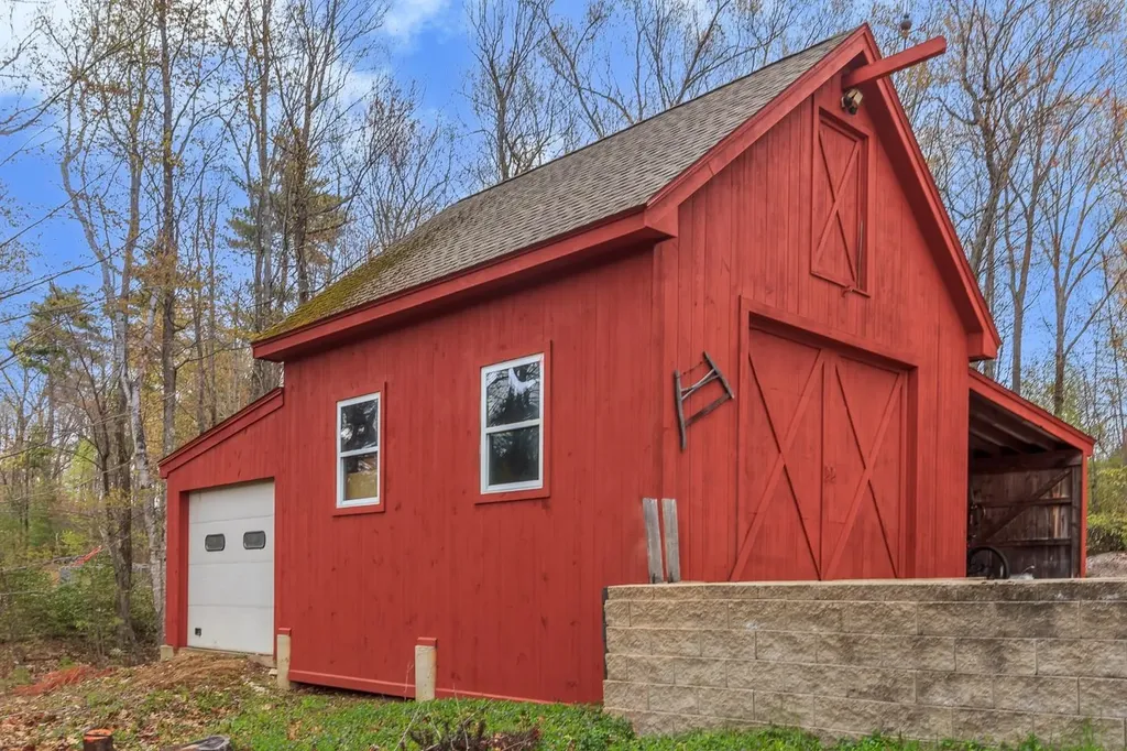 440 Howard Street Lunenburg MA 01462