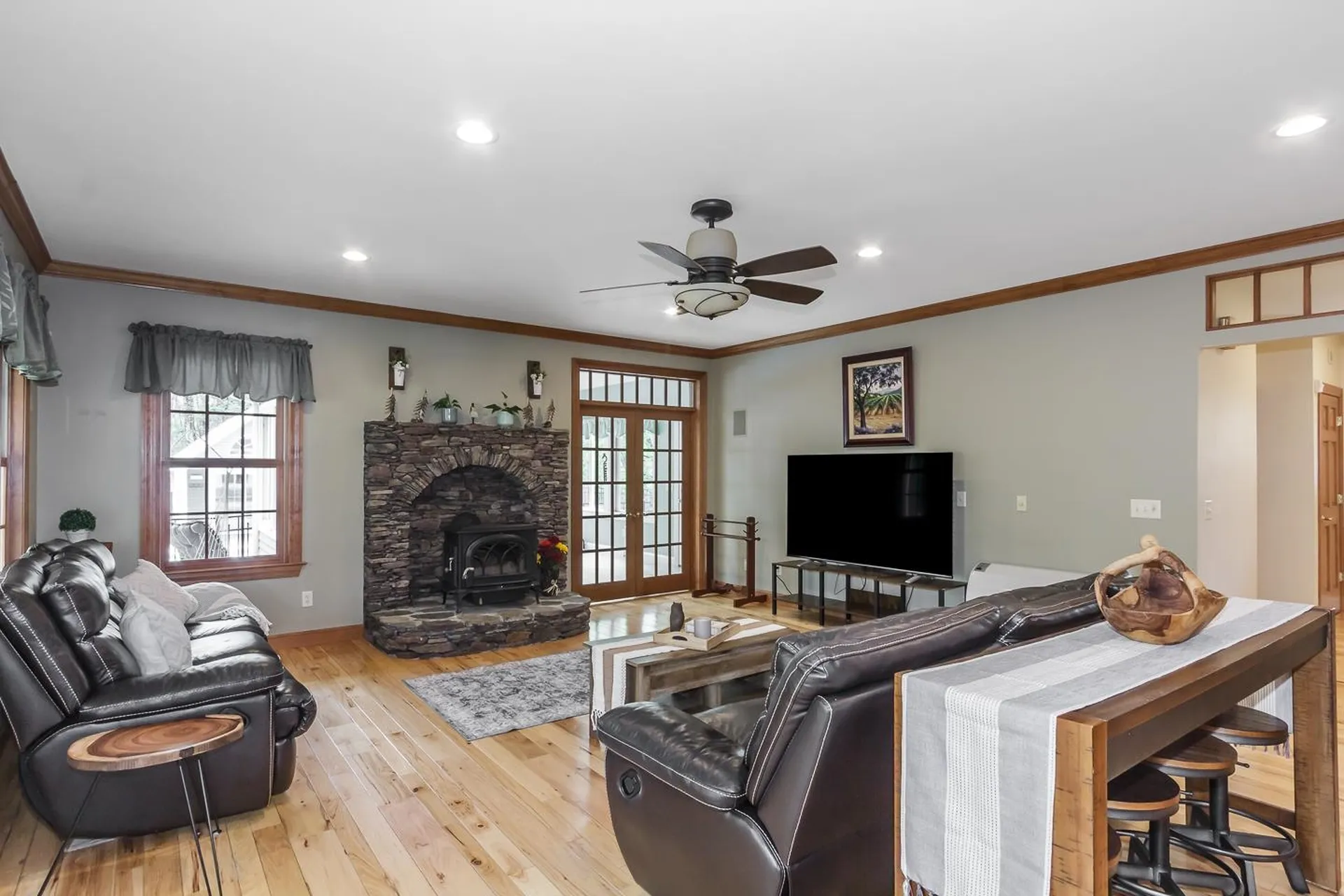 440 Howard Street Lunenburg MA 01462