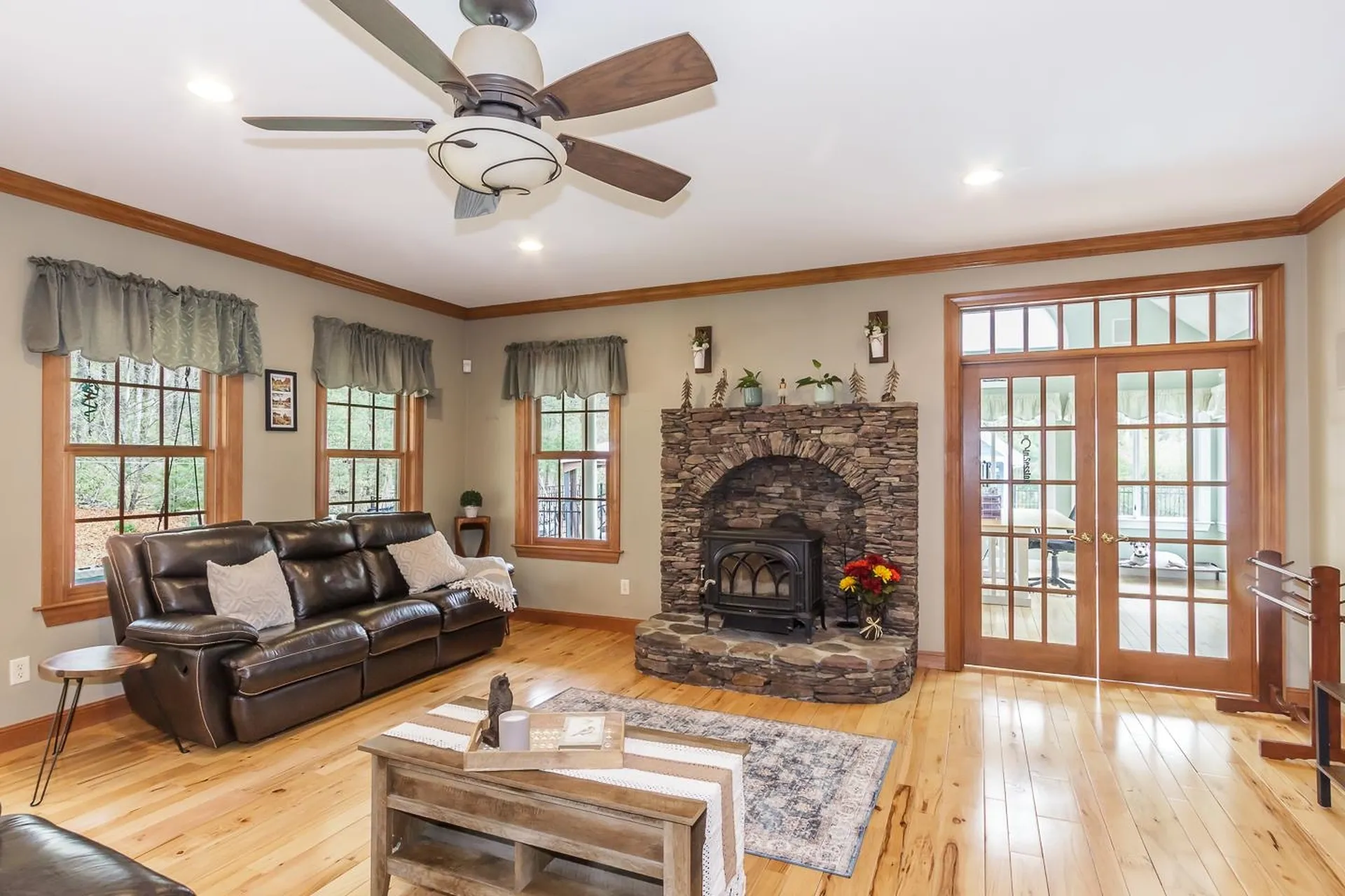 440 Howard Street Lunenburg MA 01462