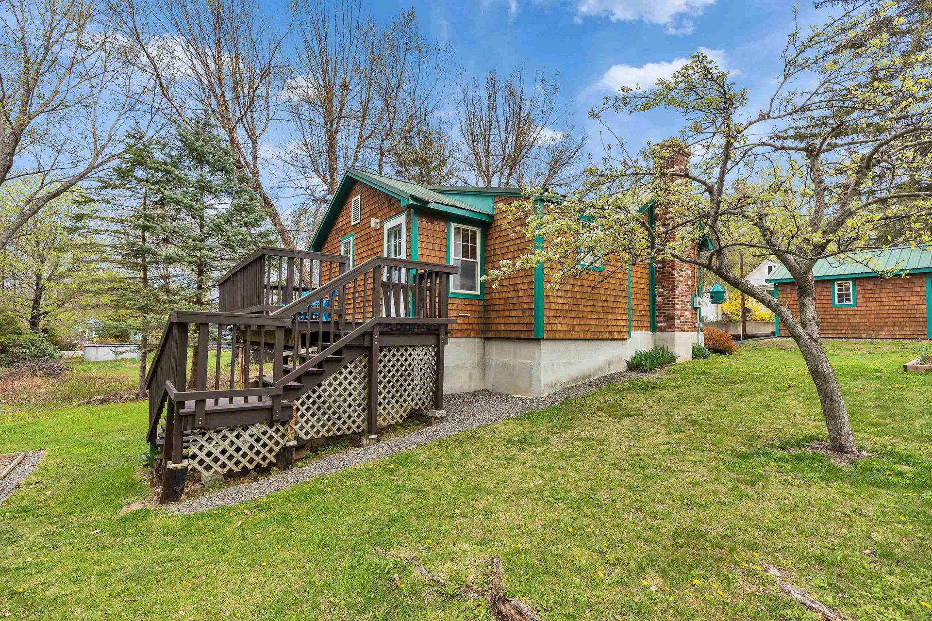 83 Lafayette Street Laconia NH 03246