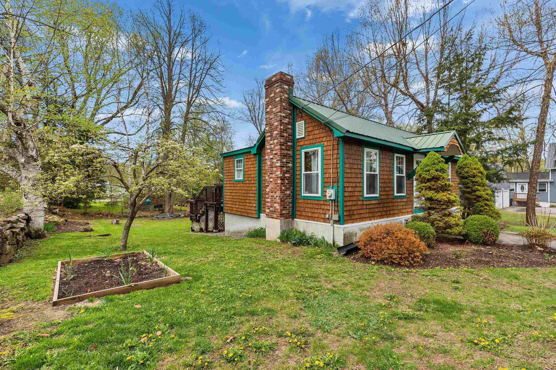 83 Lafayette Street Laconia NH 03246
