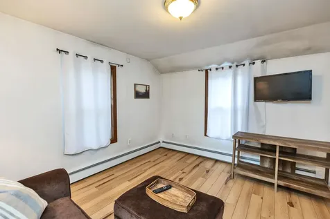 83 Lafayette Street Laconia NH 03246
