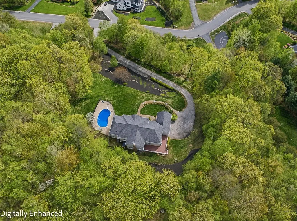 25 Ellison Drive Bedford NH 03110