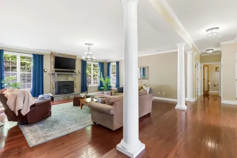 25 Ellison Drive Bedford NH 03110