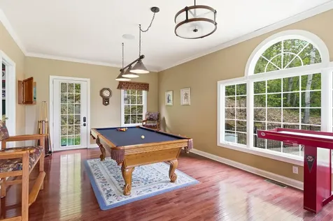 25 Ellison Drive Bedford NH 03110