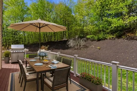 25 Ellison Drive Bedford NH 03110