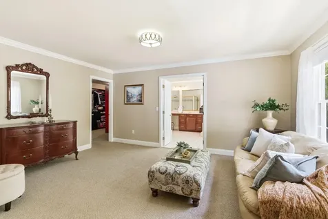 25 Ellison Drive Bedford NH 03110