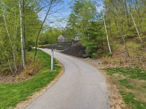 25 Ellison Drive Bedford NH 03110