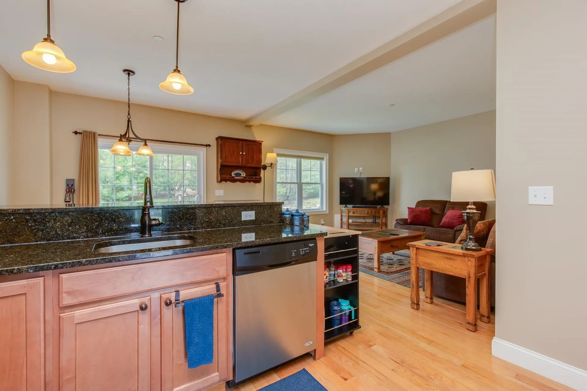 89 Woodview Way Manchester NH 03102