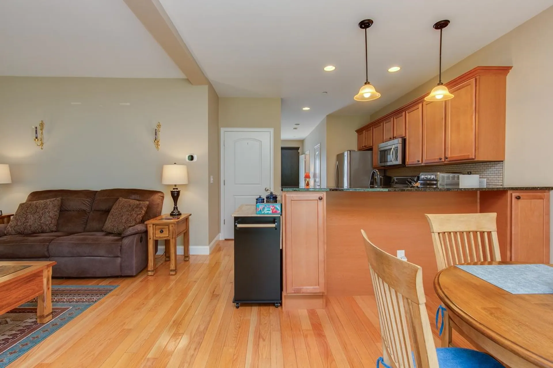 89 Woodview Way Manchester NH 03102