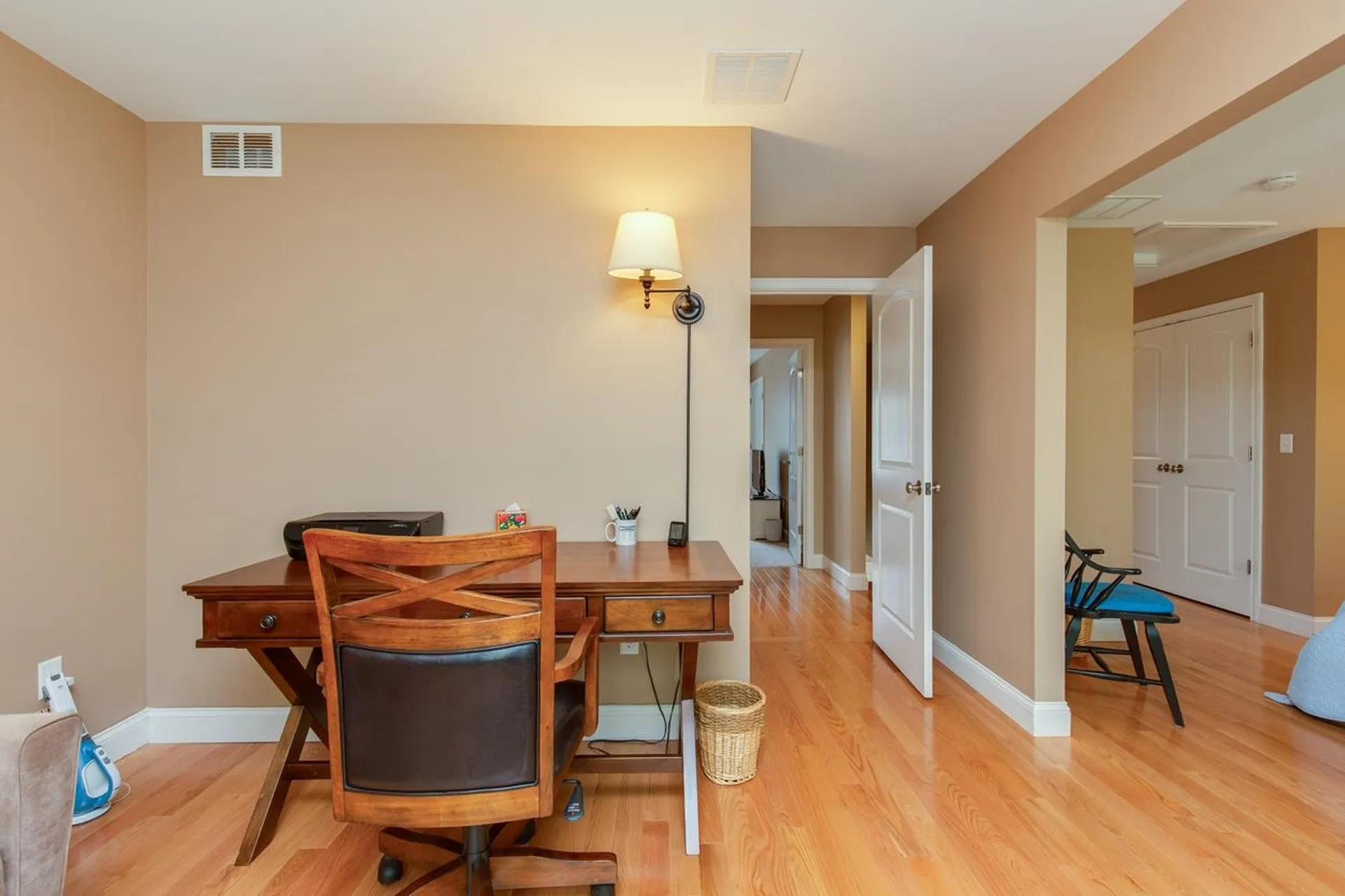 89 Woodview Way Manchester NH 03102