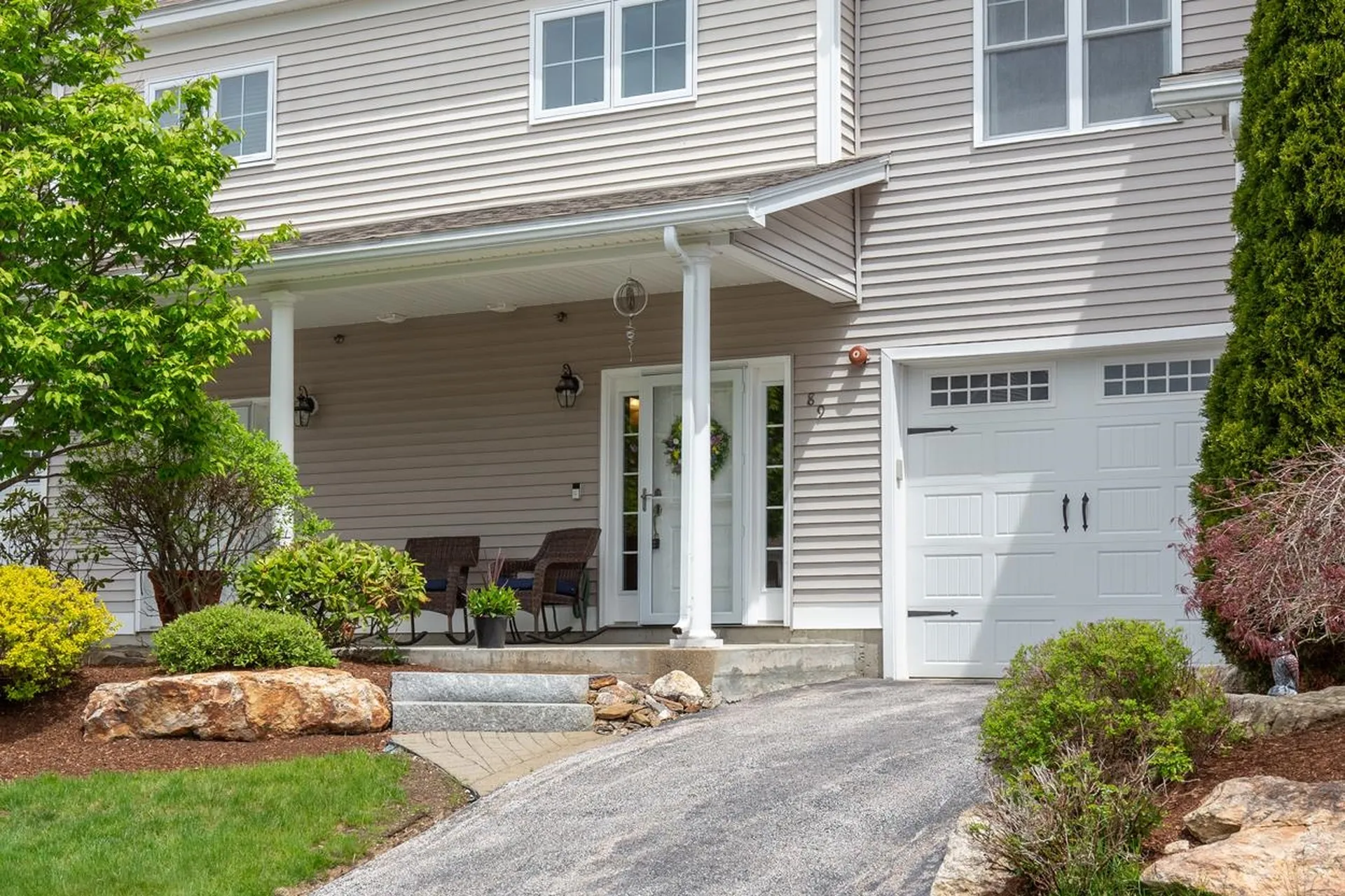 89 Woodview Way Manchester NH 03102