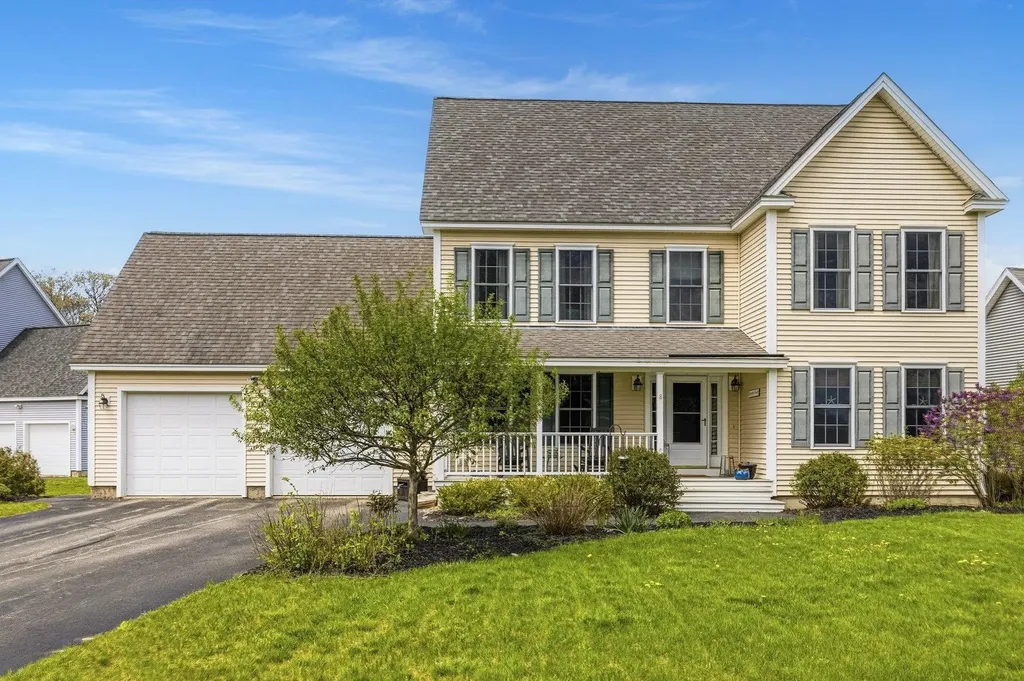 8 Mason Drive Stratham NH 03885