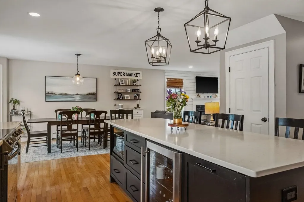 8 Mason Drive Stratham NH 03885