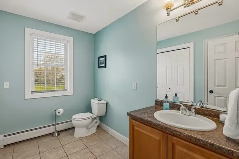 8 Mason Drive Stratham NH 03885