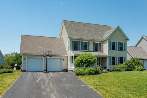 8 Mason Drive Stratham NH 03885