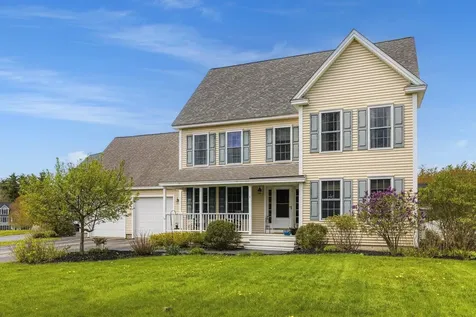 8 Mason Drive Stratham NH 03885