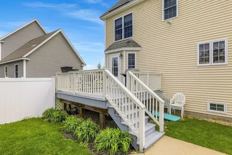 8 Mason Drive Stratham NH 03885