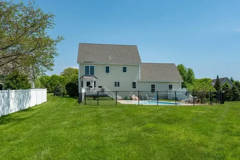 8 Mason Drive Stratham NH 03885