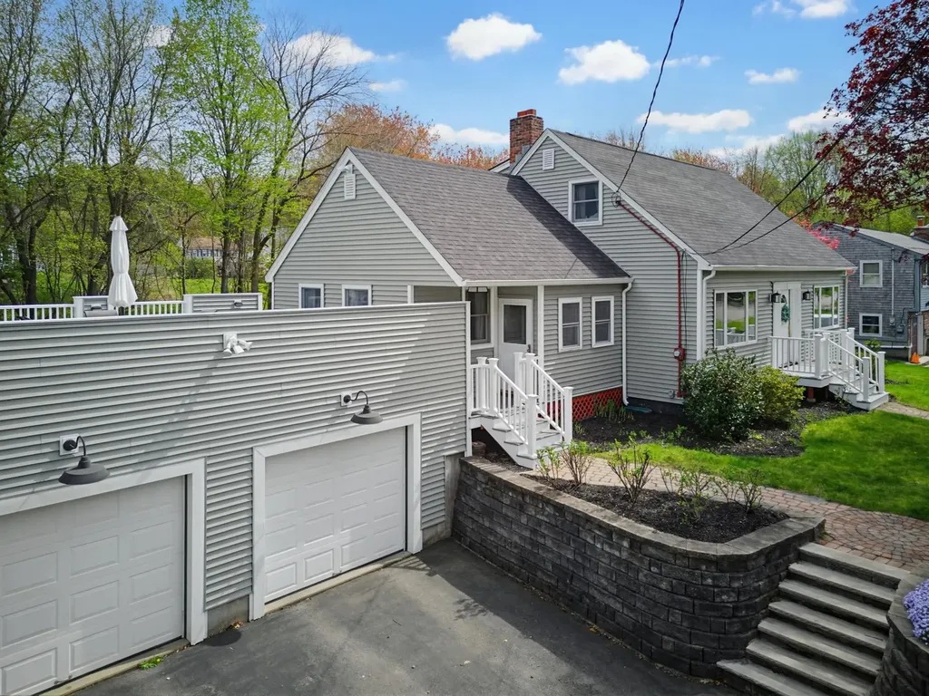 9 Springview Terrace Plaistow NH 03865