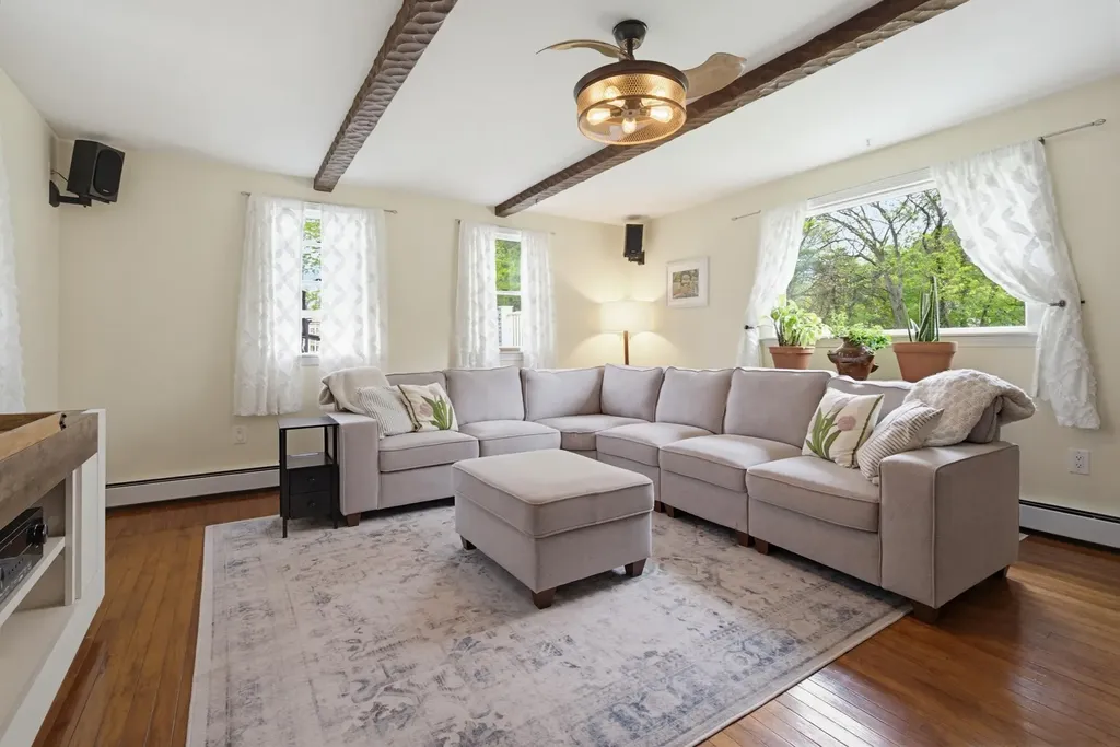 9 Springview Terrace Plaistow NH 03865