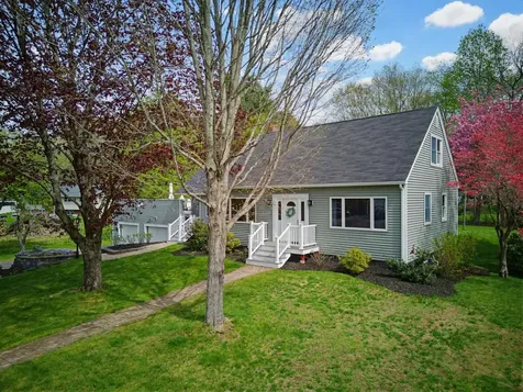 9 Springview Terrace Plaistow NH 03865