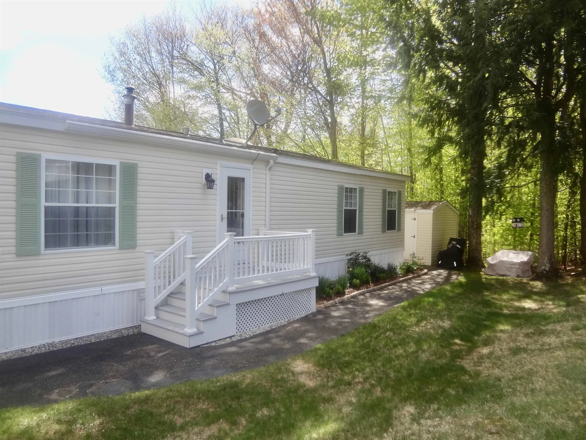 302 Darby Drive Laconia NH 03249