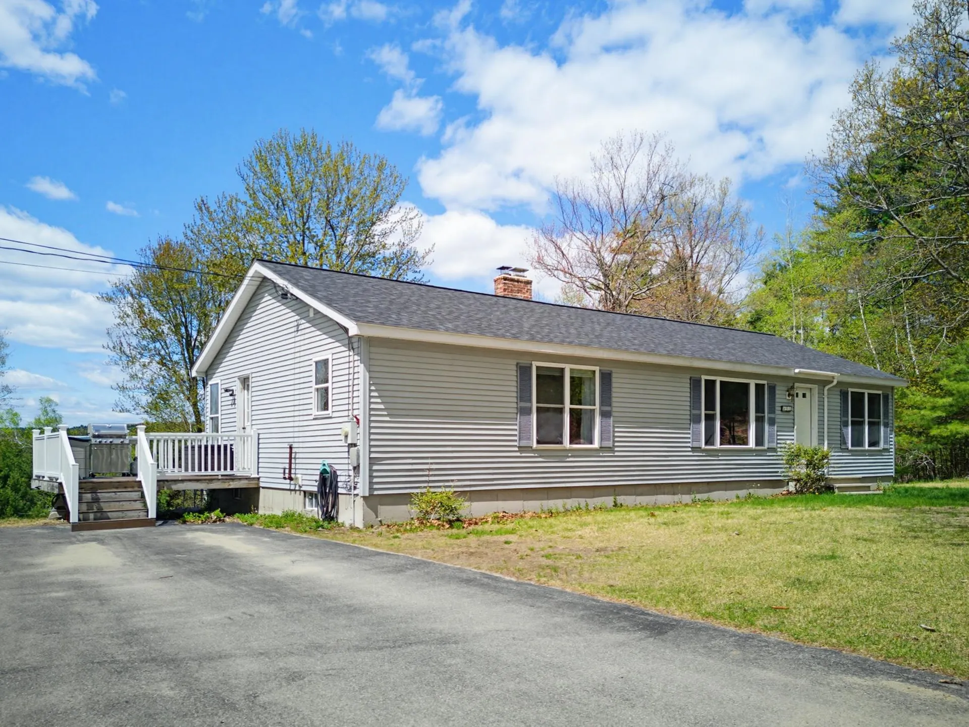 51 Hejo Road Weare NH 03281