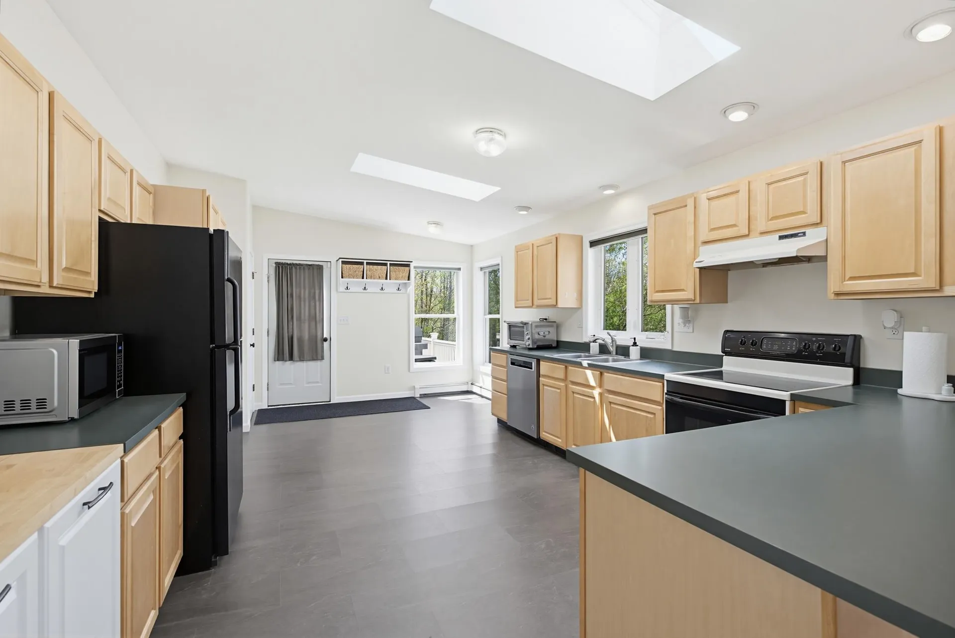 51 Hejo Road Weare NH 03281
