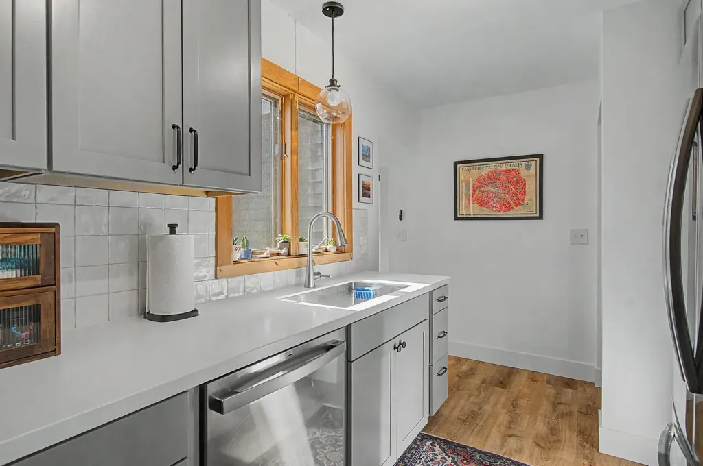 22 Davis Parkway South Burlington VT 05403