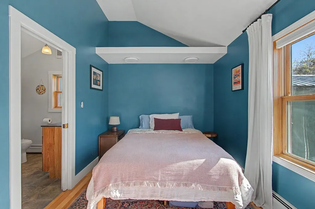 22 Davis Parkway South Burlington VT 05403