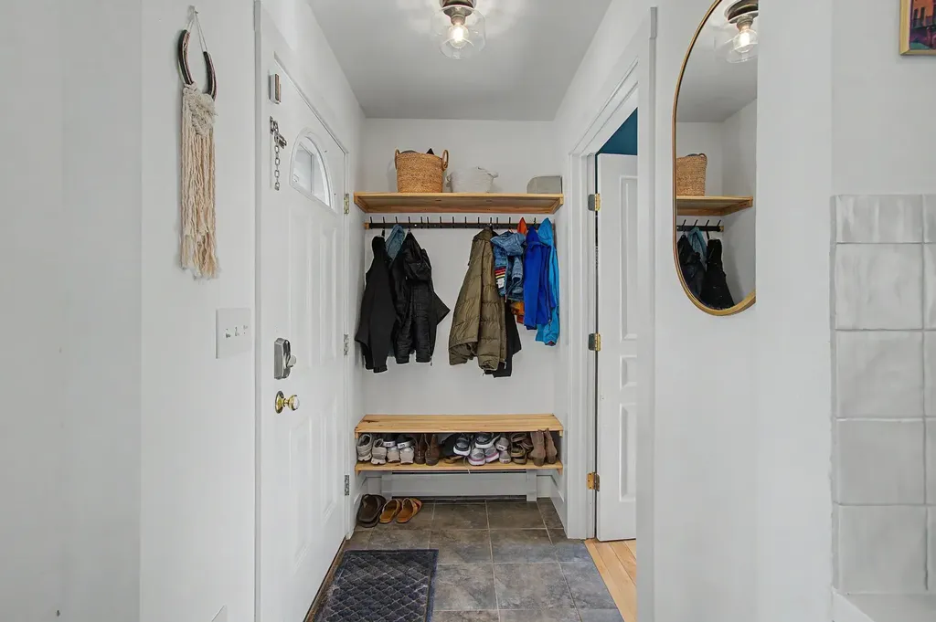 22 Davis Parkway South Burlington VT 05403