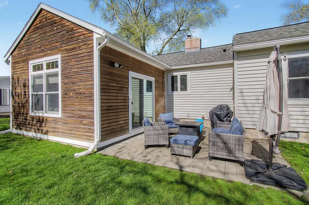 22 Davis Parkway South Burlington VT 05403