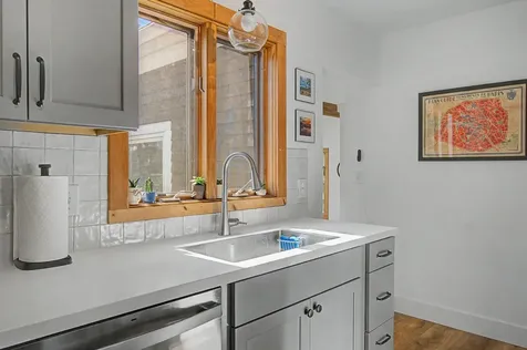 22 Davis Parkway South Burlington VT 05403