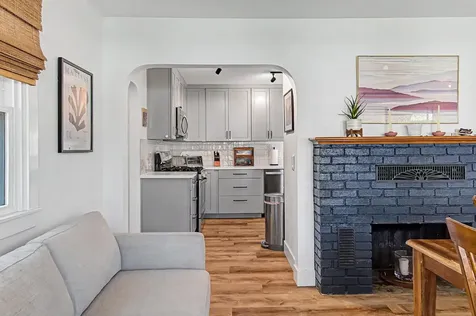 22 Davis Parkway South Burlington VT 05403
