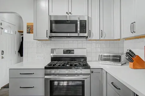 22 Davis Parkway South Burlington VT 05403