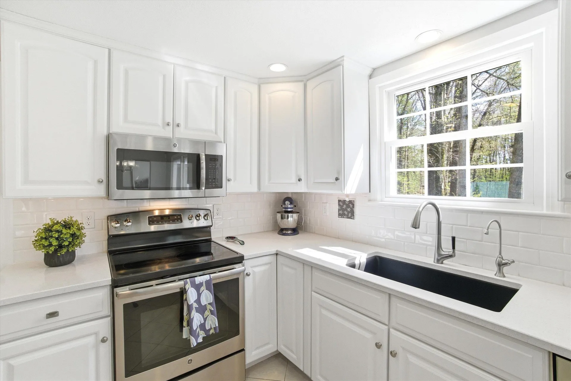 3 Indian Trail Exeter NH 03833