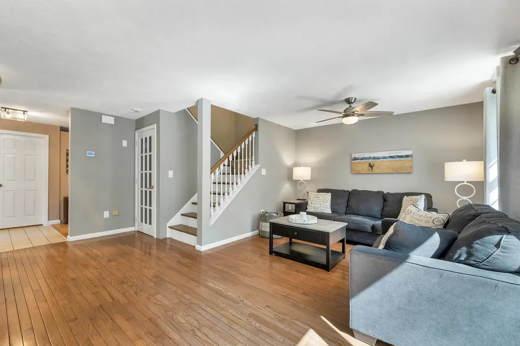 3 Seaver Brook Lane Plaistow NH 03865