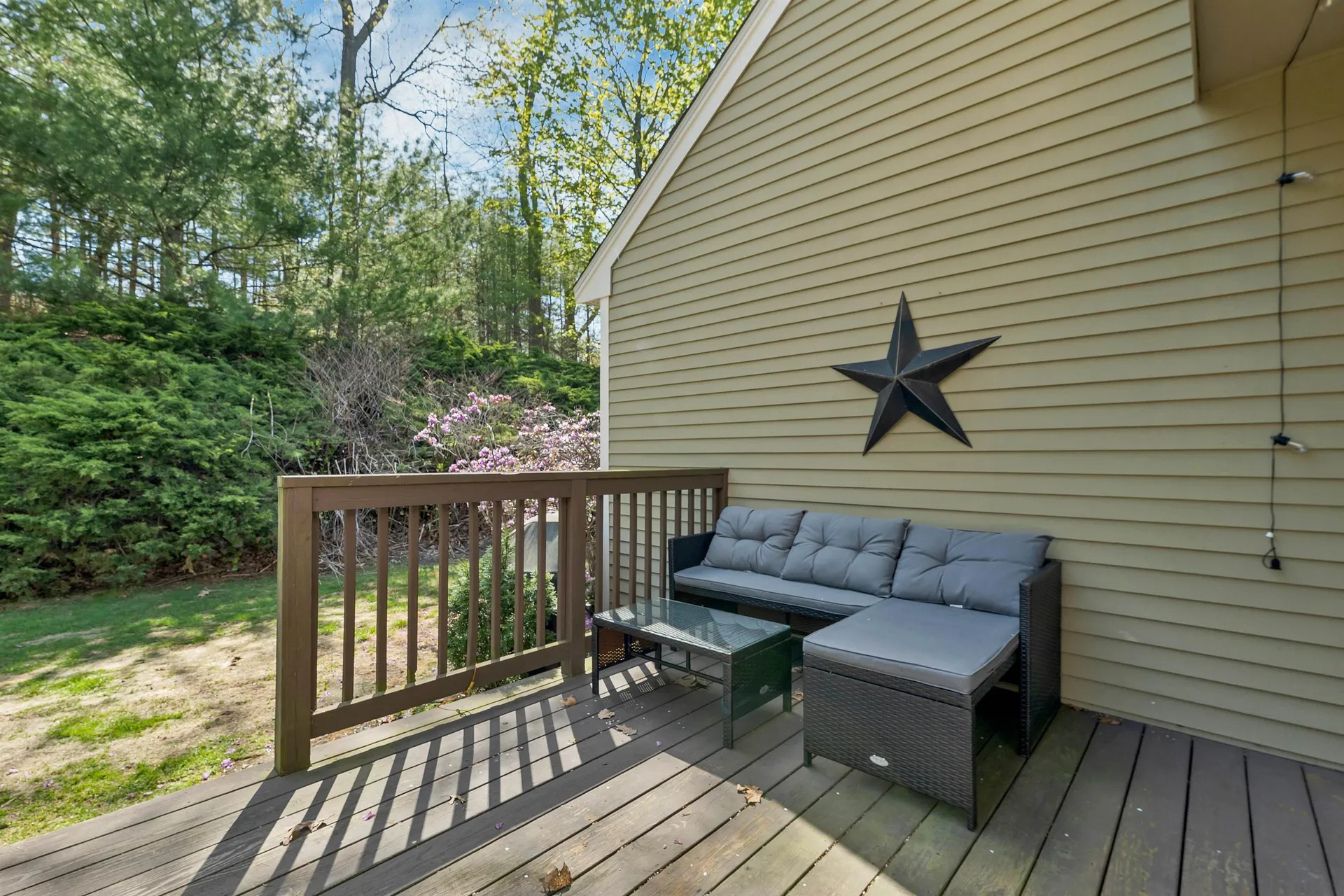 3 Seaver Brook Lane Plaistow NH 03865