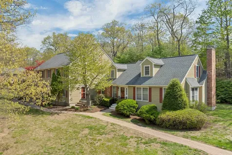 3 Seaver Brook Lane Plaistow NH 03865